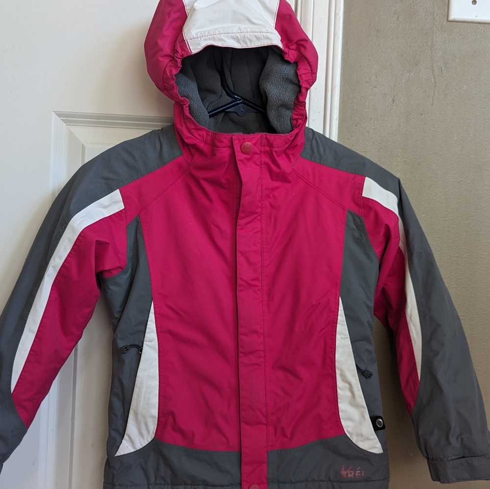REI x-samll girls winter jacket ( water and wind proof)